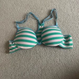Clasp in the front striped bra